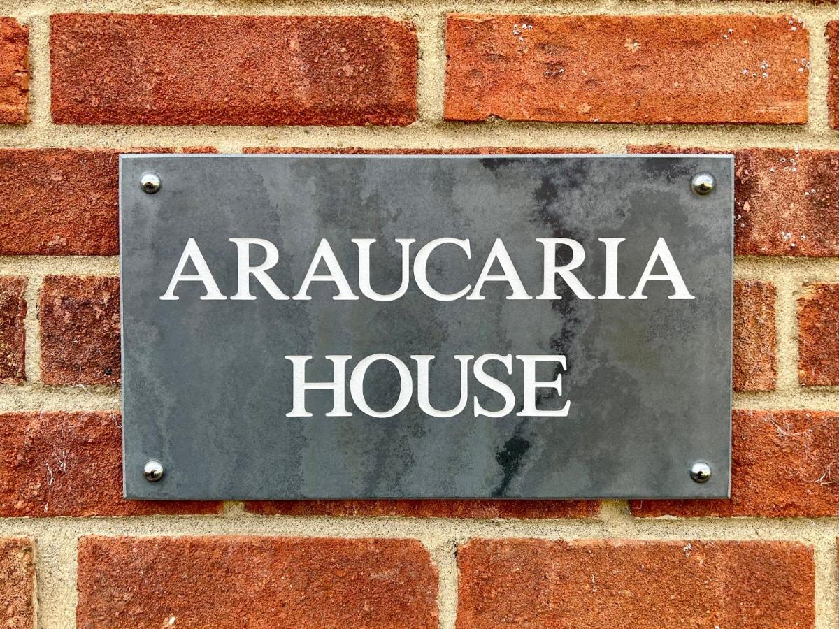 Willa Araucaria House Whitby Zewnętrze zdjęcie